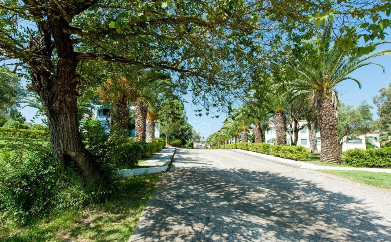 Govino Bay Luxury Beach Loft Apartment Danilia Exterior photo
