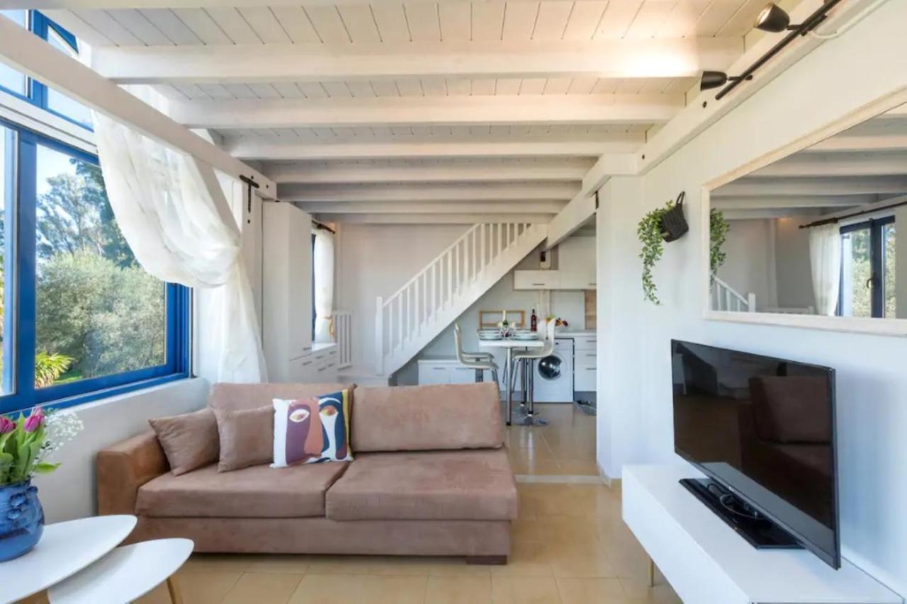 Govino Bay Luxury Beach Loft Apartment Danilia Exterior photo
