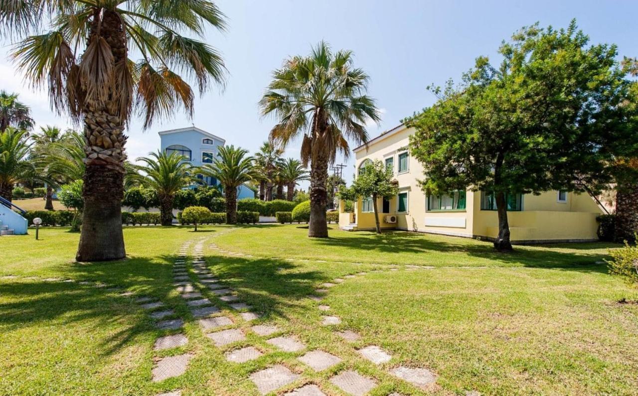 Govino Bay Luxury Beach Loft Apartment Danilia Exterior photo