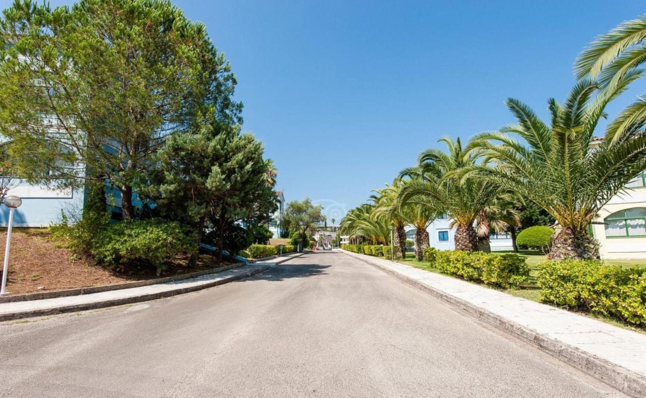 Govino Bay Luxury Beach Loft Apartment Danilia Exterior photo