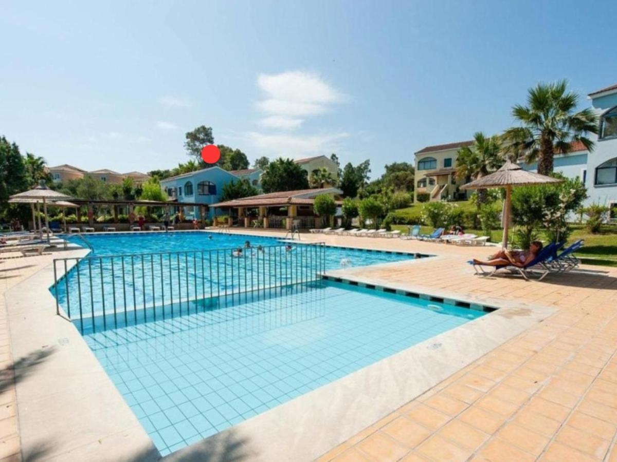 Govino Bay Luxury Beach Loft Apartment Danilia Exterior photo